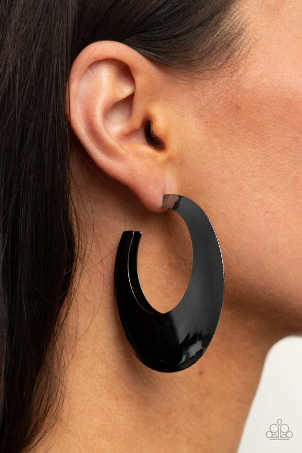 Going OVAL-board - Black Earrings