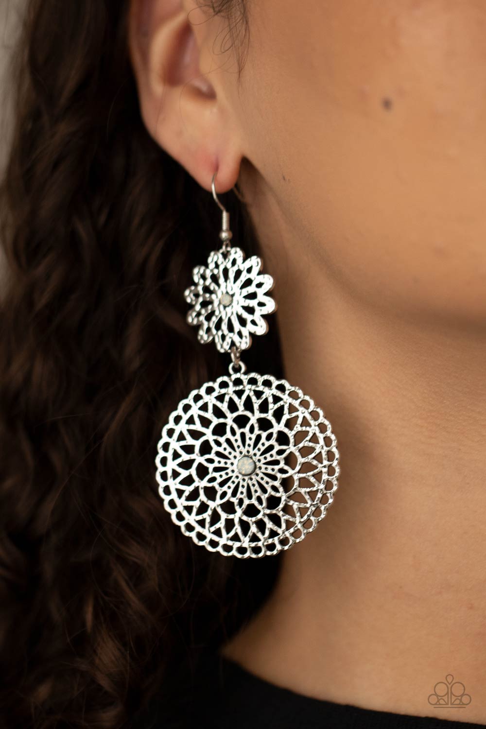 Garden Mantra - White Earrings