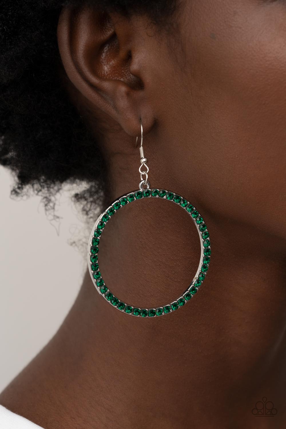 Head-Turning Halo - Green Earrings